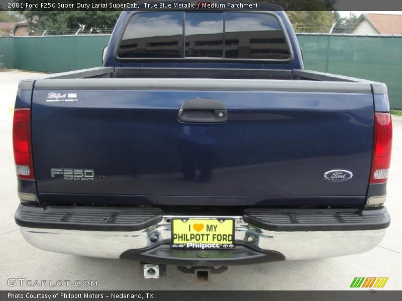True Blue Metallic / Medium Parchment 2001 Ford F250 Super Duty Lariat SuperCab