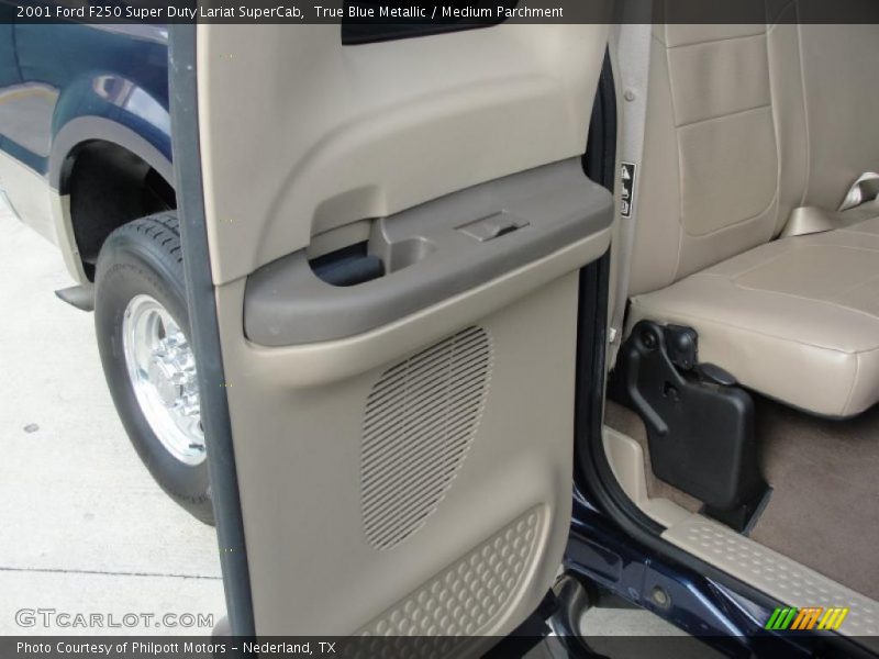 True Blue Metallic / Medium Parchment 2001 Ford F250 Super Duty Lariat SuperCab
