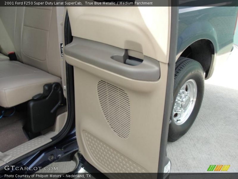 True Blue Metallic / Medium Parchment 2001 Ford F250 Super Duty Lariat SuperCab