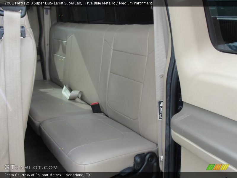 True Blue Metallic / Medium Parchment 2001 Ford F250 Super Duty Lariat SuperCab