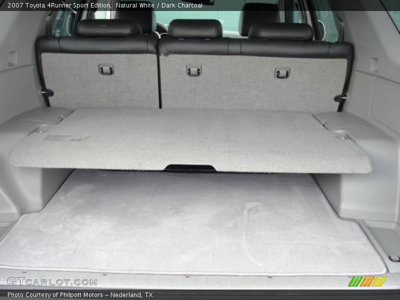 Natural White / Dark Charcoal 2007 Toyota 4Runner Sport Edition