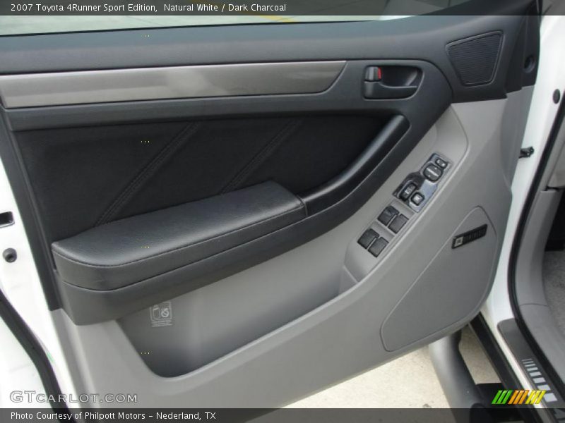 Natural White / Dark Charcoal 2007 Toyota 4Runner Sport Edition