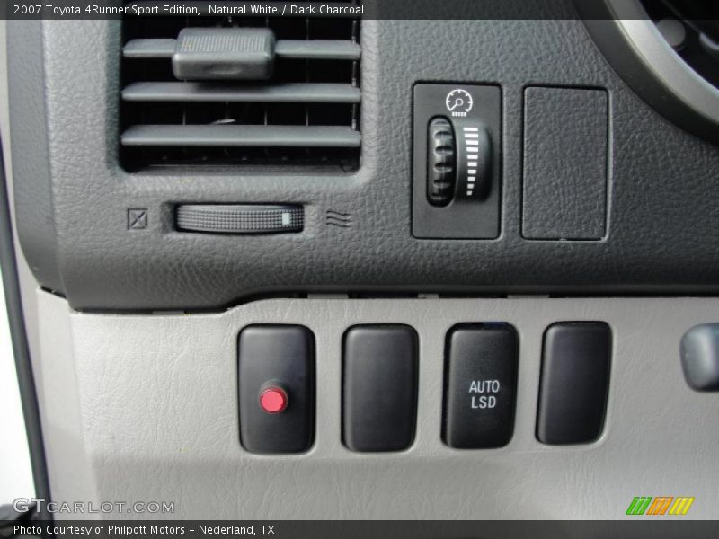 Natural White / Dark Charcoal 2007 Toyota 4Runner Sport Edition