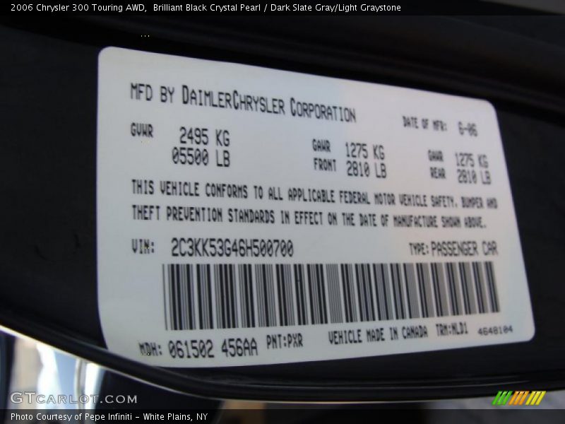 Brilliant Black Crystal Pearl / Dark Slate Gray/Light Graystone 2006 Chrysler 300 Touring AWD