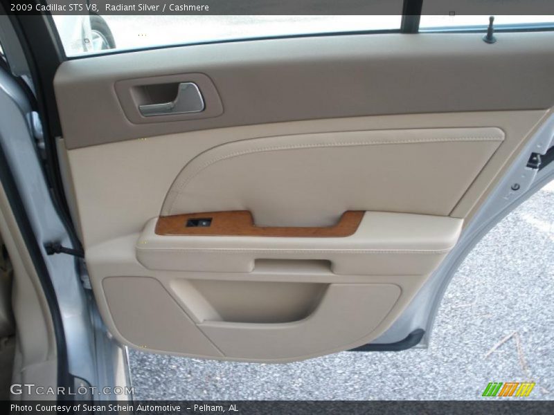 Radiant Silver / Cashmere 2009 Cadillac STS V8
