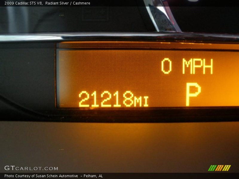 Radiant Silver / Cashmere 2009 Cadillac STS V8