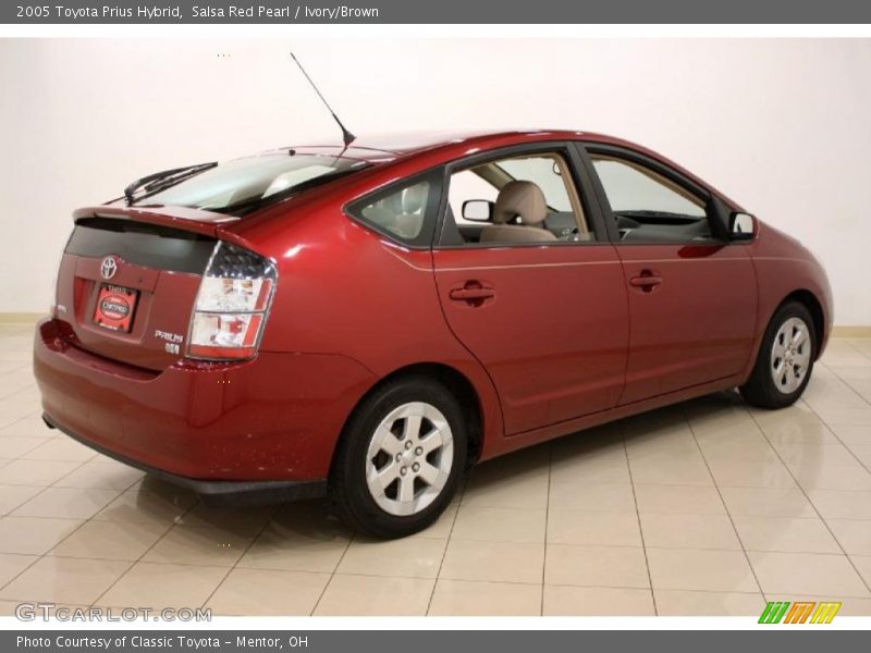 Salsa Red Pearl / Ivory/Brown 2005 Toyota Prius Hybrid