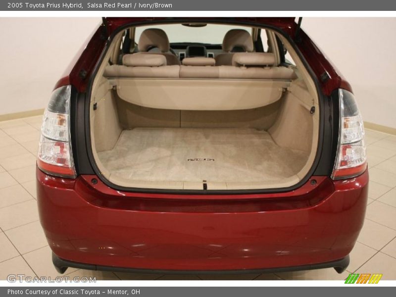 Salsa Red Pearl / Ivory/Brown 2005 Toyota Prius Hybrid