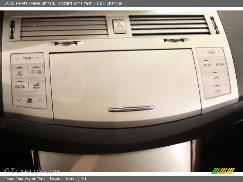 Blizzard White Pearl / Dark Charcoal 2009 Toyota Avalon Limited