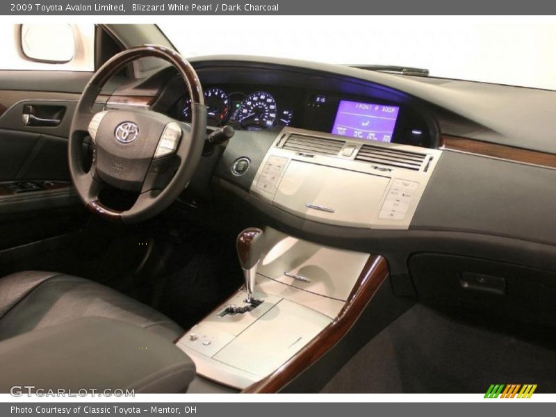 Blizzard White Pearl / Dark Charcoal 2009 Toyota Avalon Limited