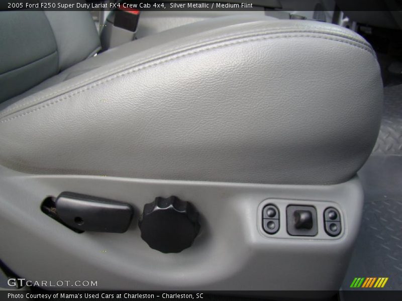 Silver Metallic / Medium Flint 2005 Ford F250 Super Duty Lariat FX4 Crew Cab 4x4