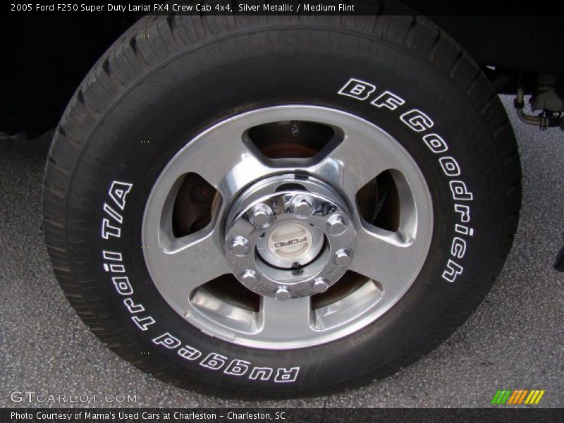 Silver Metallic / Medium Flint 2005 Ford F250 Super Duty Lariat FX4 Crew Cab 4x4