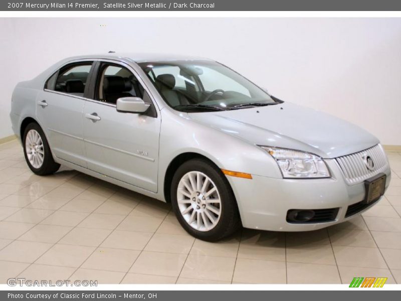 Satellite Silver Metallic / Dark Charcoal 2007 Mercury Milan I4 Premier