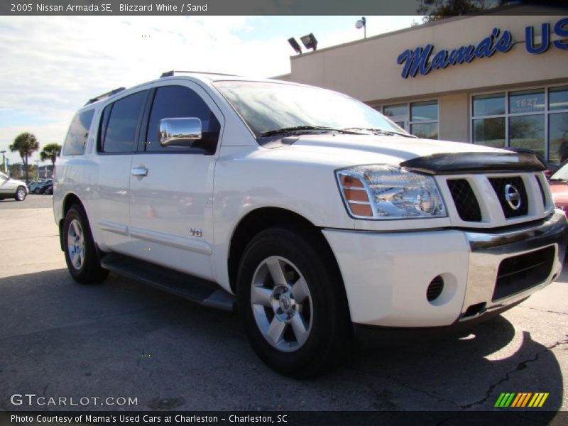 Blizzard White / Sand 2005 Nissan Armada SE