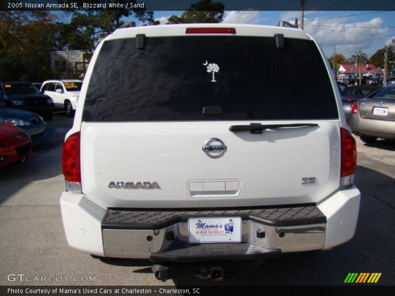 Blizzard White / Sand 2005 Nissan Armada SE