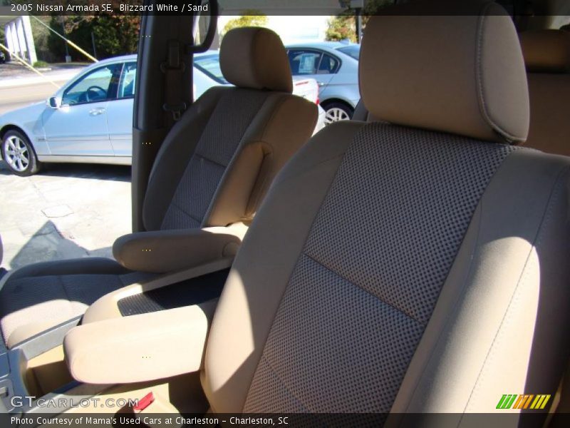 Blizzard White / Sand 2005 Nissan Armada SE