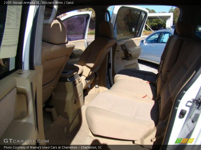 Blizzard White / Sand 2005 Nissan Armada SE