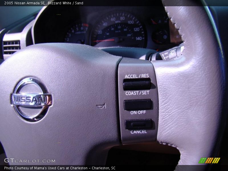 Blizzard White / Sand 2005 Nissan Armada SE