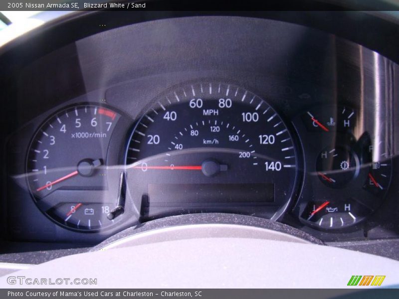Blizzard White / Sand 2005 Nissan Armada SE