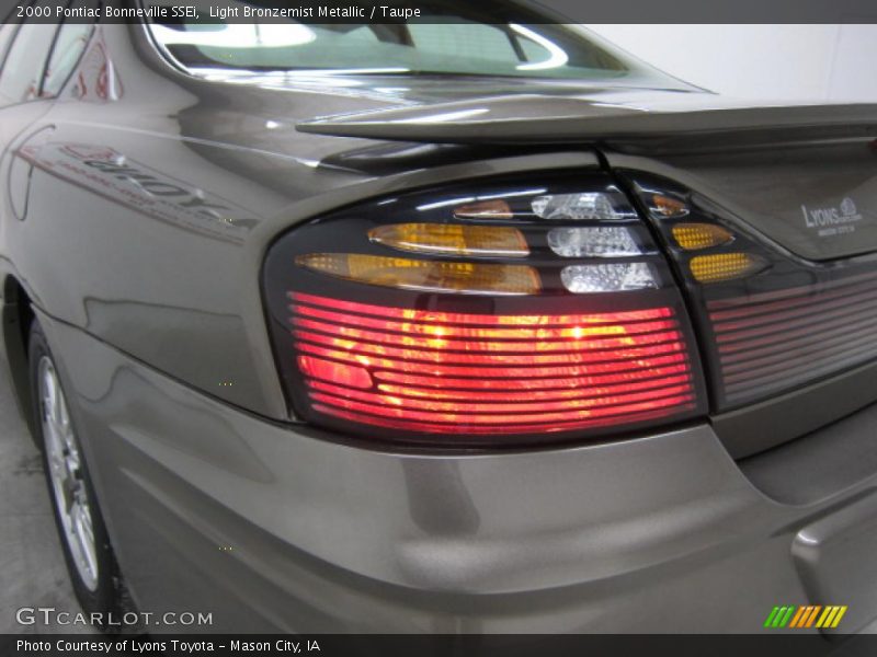Light Bronzemist Metallic / Taupe 2000 Pontiac Bonneville SSEi