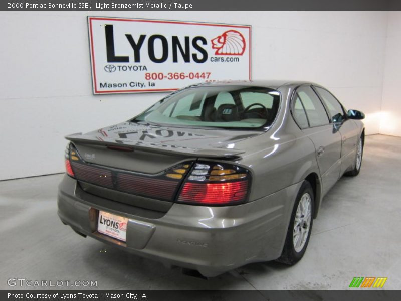 Light Bronzemist Metallic / Taupe 2000 Pontiac Bonneville SSEi