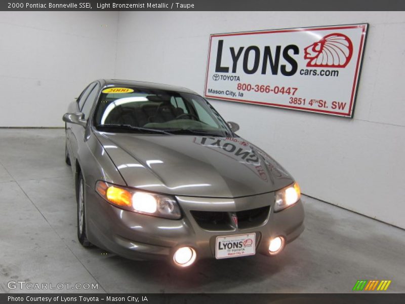 Light Bronzemist Metallic / Taupe 2000 Pontiac Bonneville SSEi