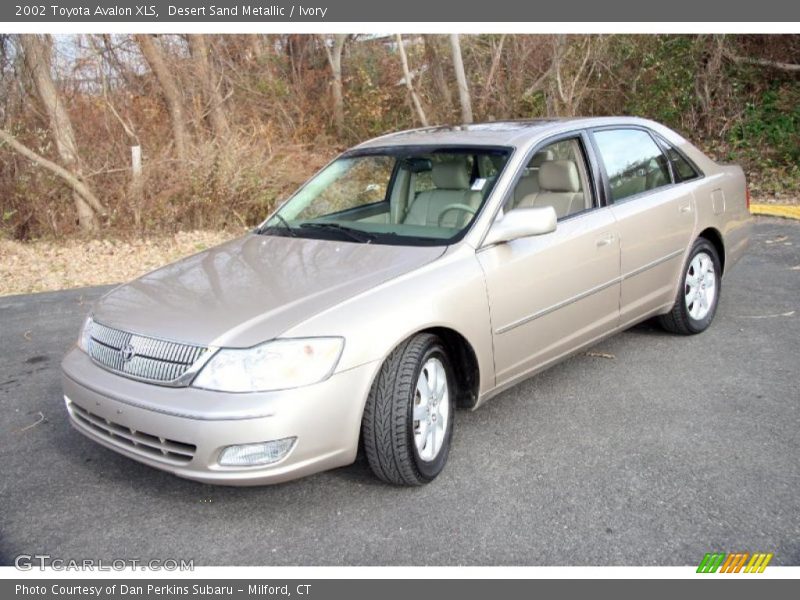 Desert Sand Metallic / Ivory 2002 Toyota Avalon XLS