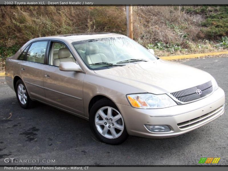 Desert Sand Metallic / Ivory 2002 Toyota Avalon XLS