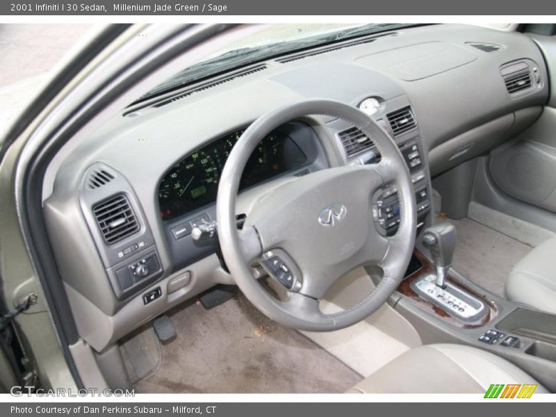 Millenium Jade Green / Sage 2001 Infiniti I 30 Sedan