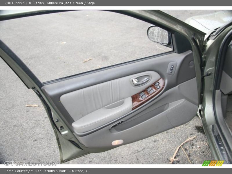 Millenium Jade Green / Sage 2001 Infiniti I 30 Sedan