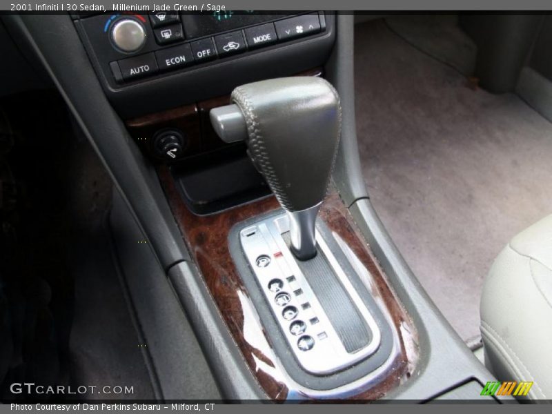 Millenium Jade Green / Sage 2001 Infiniti I 30 Sedan