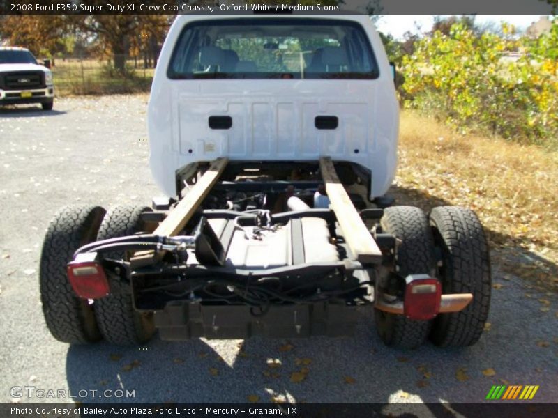 Oxford White / Medium Stone 2008 Ford F350 Super Duty XL Crew Cab Chassis