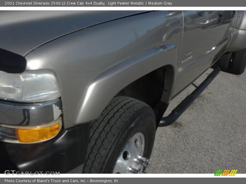 Light Pewter Metallic / Medium Gray 2001 Chevrolet Silverado 3500 LS Crew Cab 4x4 Dually
