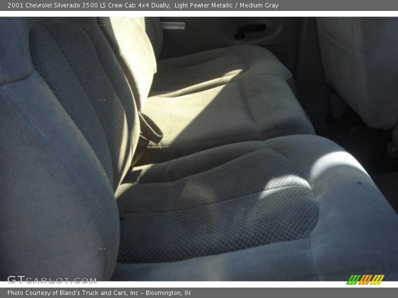 Light Pewter Metallic / Medium Gray 2001 Chevrolet Silverado 3500 LS Crew Cab 4x4 Dually