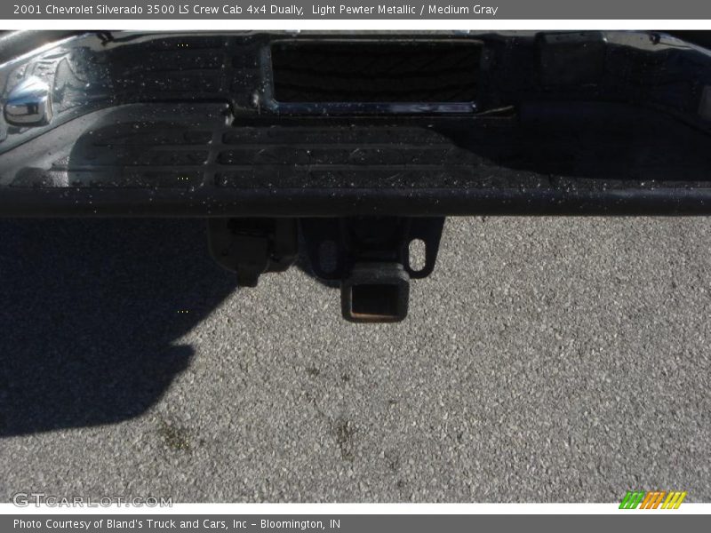Light Pewter Metallic / Medium Gray 2001 Chevrolet Silverado 3500 LS Crew Cab 4x4 Dually