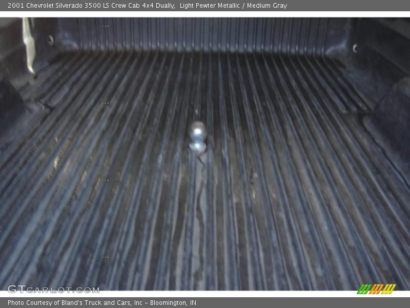 Light Pewter Metallic / Medium Gray 2001 Chevrolet Silverado 3500 LS Crew Cab 4x4 Dually