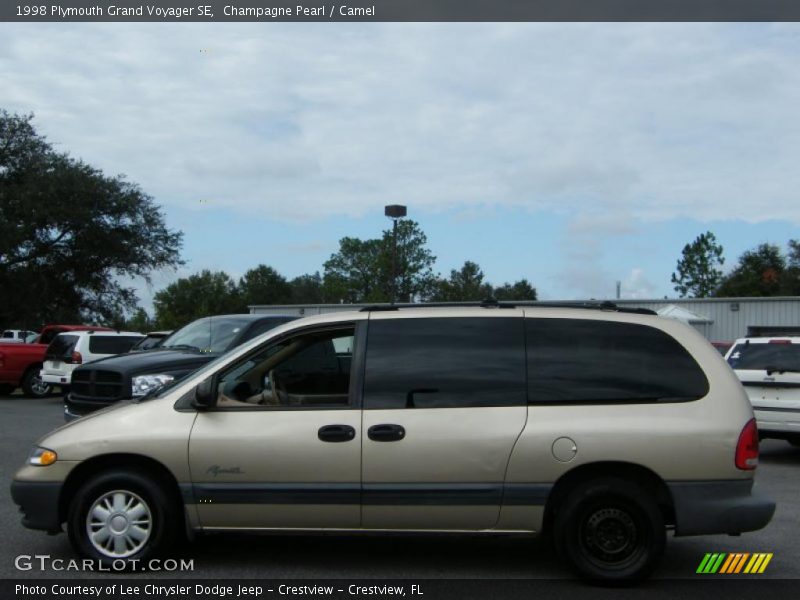 Champagne Pearl / Camel 1998 Plymouth Grand Voyager SE