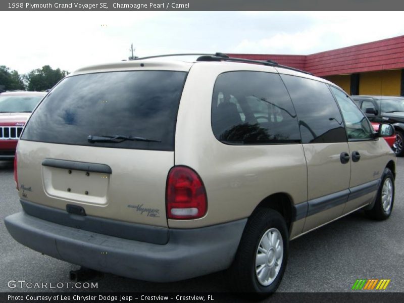Champagne Pearl / Camel 1998 Plymouth Grand Voyager SE