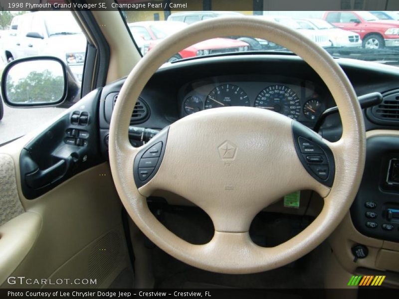 Champagne Pearl / Camel 1998 Plymouth Grand Voyager SE