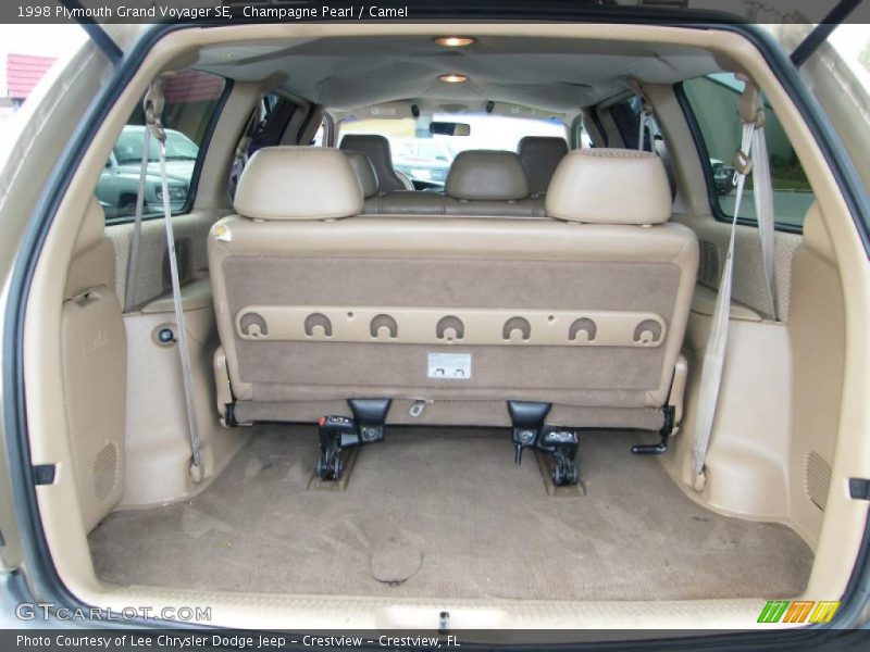 Champagne Pearl / Camel 1998 Plymouth Grand Voyager SE
