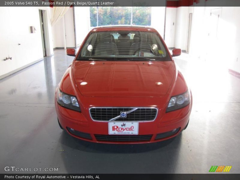 Passion Red / Dark Beige/Quartz Leather 2005 Volvo S40 T5