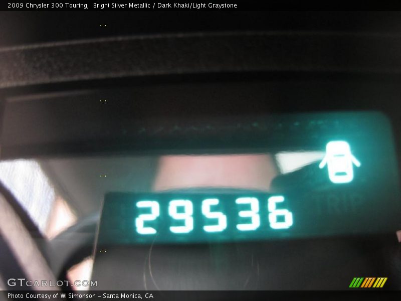 Bright Silver Metallic / Dark Khaki/Light Graystone 2009 Chrysler 300 Touring