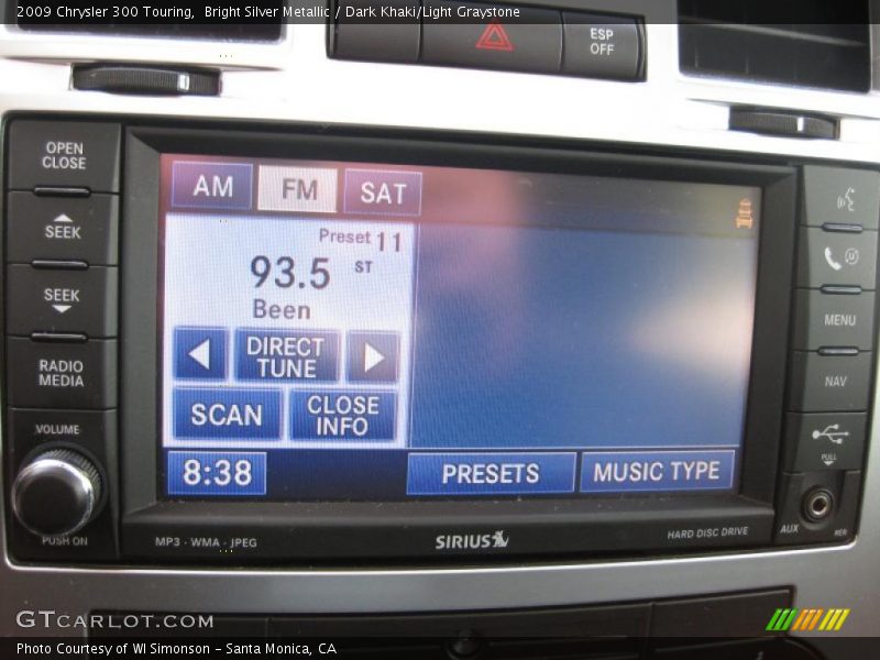 Bright Silver Metallic / Dark Khaki/Light Graystone 2009 Chrysler 300 Touring