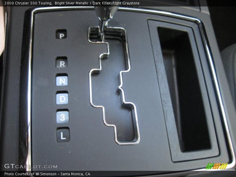 Bright Silver Metallic / Dark Khaki/Light Graystone 2009 Chrysler 300 Touring