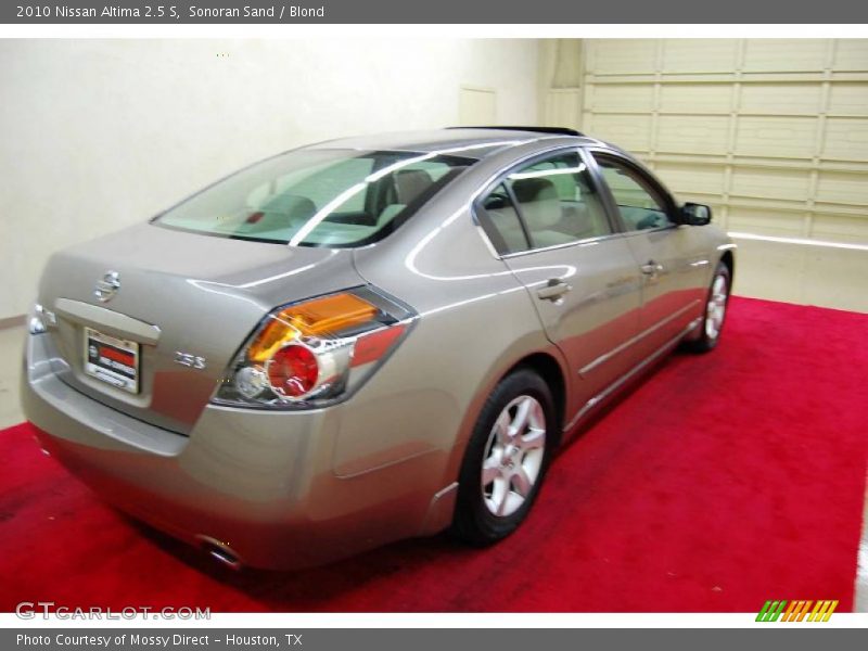 Sonoran Sand / Blond 2010 Nissan Altima 2.5 S