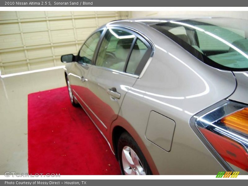 Sonoran Sand / Blond 2010 Nissan Altima 2.5 S