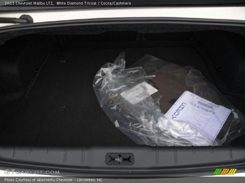 White Diamond Tricoat / Cocoa/Cashmere 2011 Chevrolet Malibu LTZ