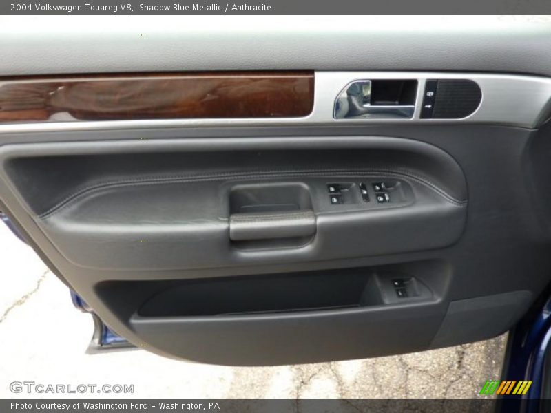 Shadow Blue Metallic / Anthracite 2004 Volkswagen Touareg V8