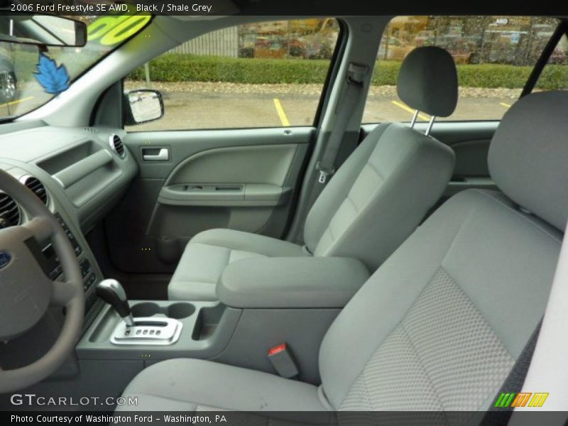  2006 Freestyle SE AWD Shale Grey Interior