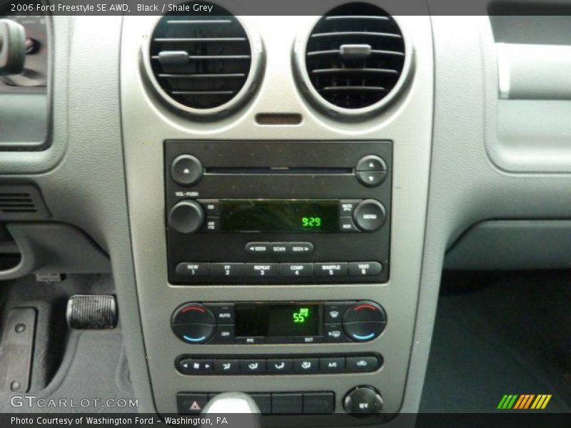 Controls of 2006 Freestyle SE AWD
